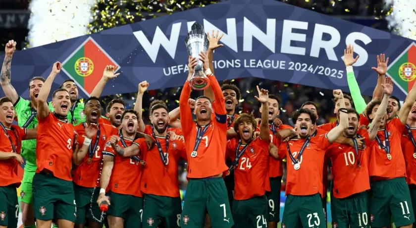 Ronaldo lập công gỡ hòa, Bồ Đào Nha lên ngôi Nations League